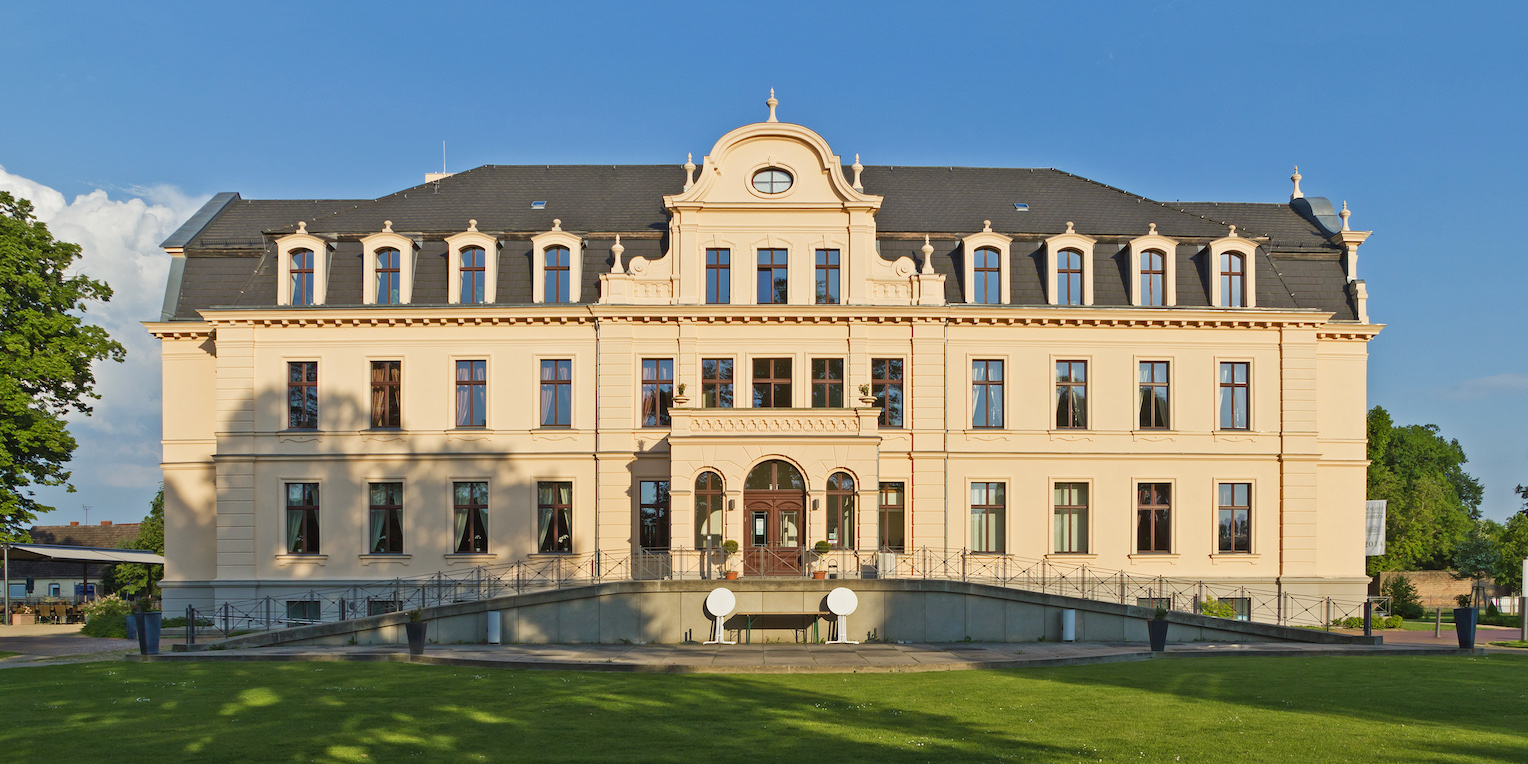 Ribbeck_Schloss.jpg